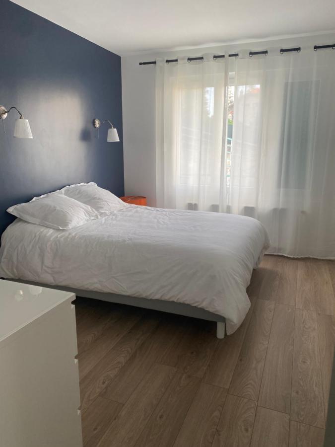 Superbe A Parking Prive Apartment